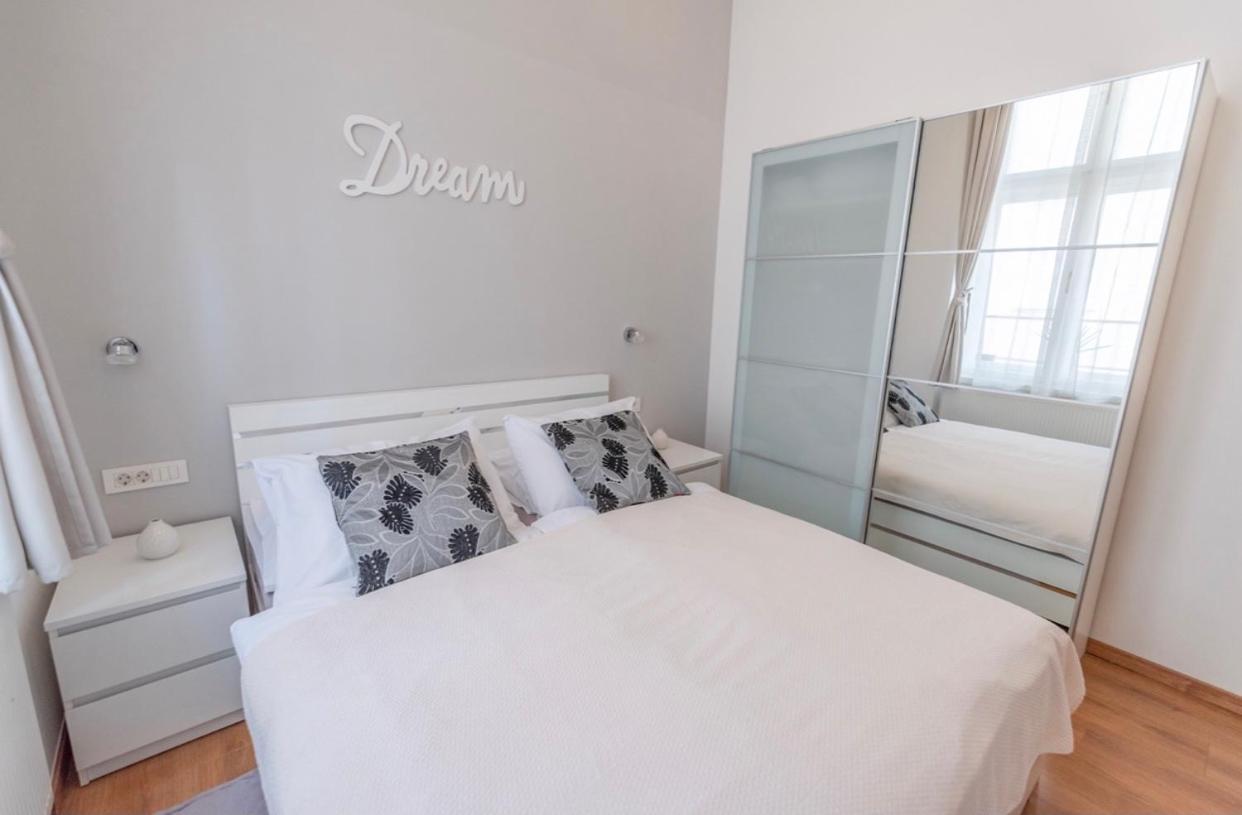 Main Square Dream Apartment ซาเกร็บ ภายนอก รูปภาพ