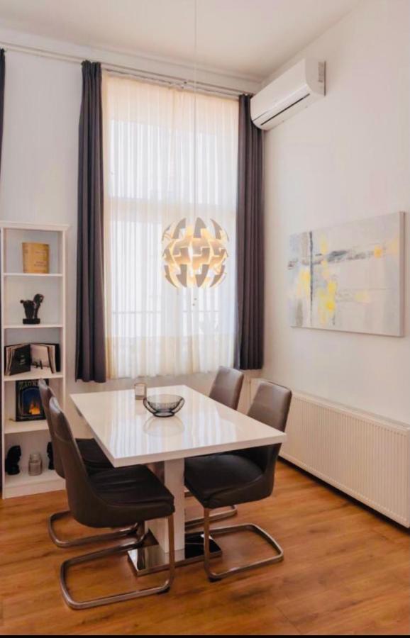 Main Square Dream Apartment ซาเกร็บ ภายนอก รูปภาพ